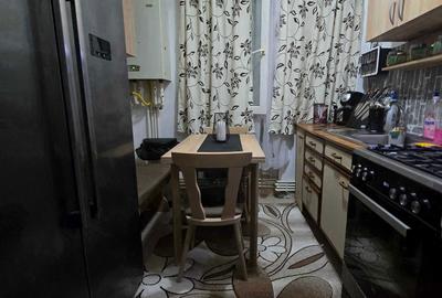 Apartament cu 4 camere decomandat în Central - 2