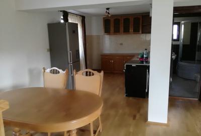 Casă cu 4 camere cu Teren 700 Mp în Someșu Rece