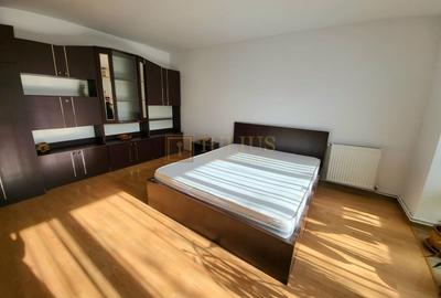Apartament cu 3 camere decomandat, mobilat în Badea Cârțan - 9