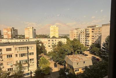 Apartament cu 2 camere decomandat în Micro 21 - 2