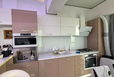 Apartament cu 3 camere decomandat în Mamaia - 2
