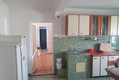 Apartament cu 3 camere nedecomandat în Central - 2