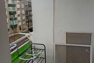 Garsonieră decomandată în Rogerius - 4