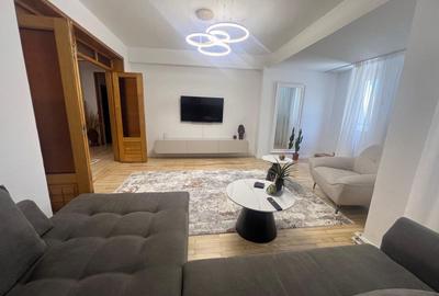 Apartament cu 3 camere decomandat în Faleza Nord - 1