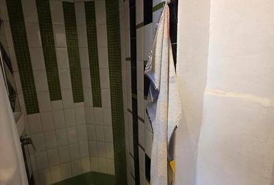 Apartament cu 4 camere decomandat în Elisabetin