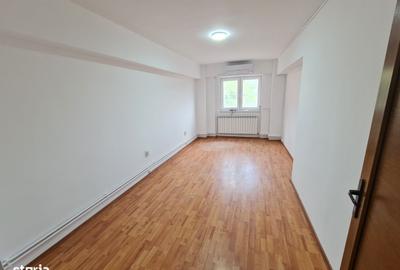Spațiu comercial, de 151 mp, în Ultracentral - 8