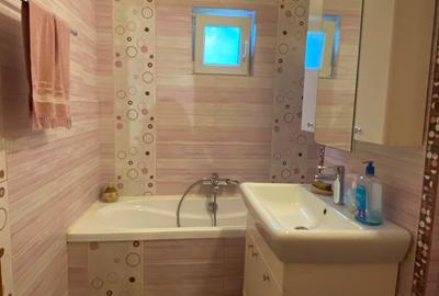 Apartament cu 3 camere decomandat în Zorilor - 6