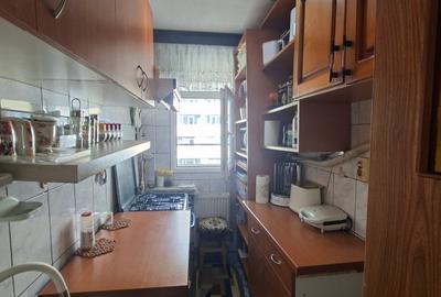 Apartament cu 2 camere semidecomandat în Tei - 12