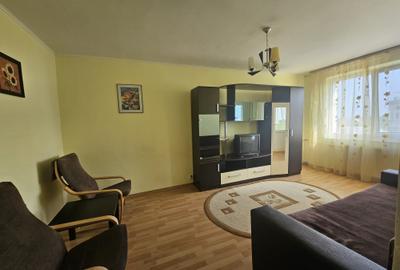 Apartament cu 2 camere decomandat, mobilat în Titan