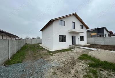 Casă cu 6 camere cu Teren 380 Mp în Central - 9