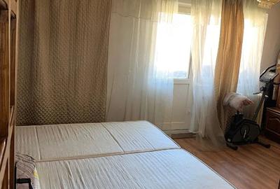 Apartament cu 3 camere decomandat în Luncă