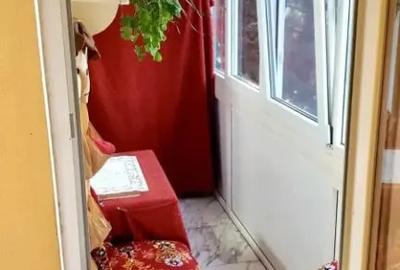 Apartament cu 3 camere decomandat, mobilat în Central - 1
