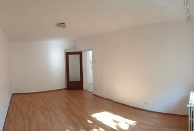 Apartament cu 2 camere decomandat în Crângași - 4