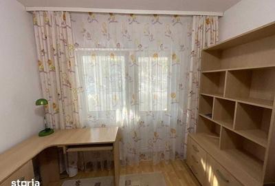 Apartament cu 3 camere decomandat în Obcini