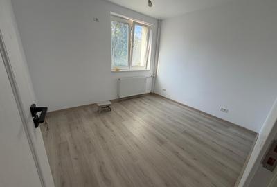 Apartament cu 3 camere decomandat în Titan - 2