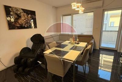 Apartament cu 3 camere decomandat, mobilat în Dumbrăvița
