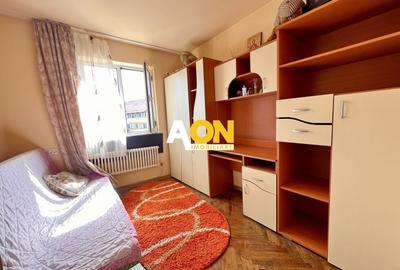 Apartament cu 3 camere decomandat, mobilat în Cetate