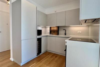 Apartament cu 2 camere nedecomandat, mobilat în Polonă - 10