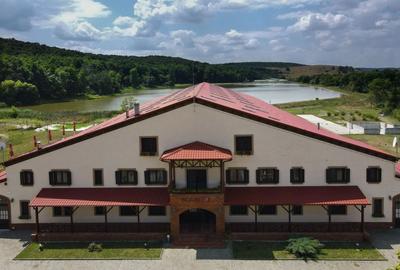 Spațiu comercial, de 4,050 mp, în Herneacova - 1