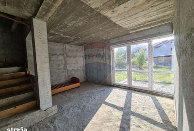 Casă cu 3 camere cu Teren 334 Mp în Sud - 10