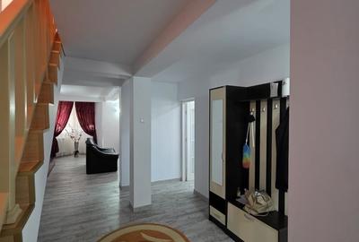 Casă cu 5 camere cu Teren 770 Mp în Central