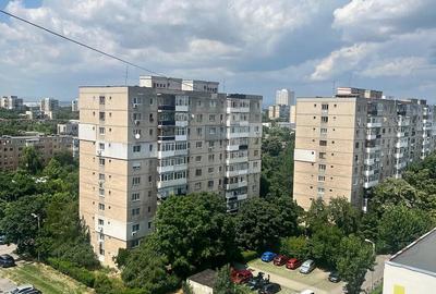 Apartament cu 2 camere decomandat în Vest