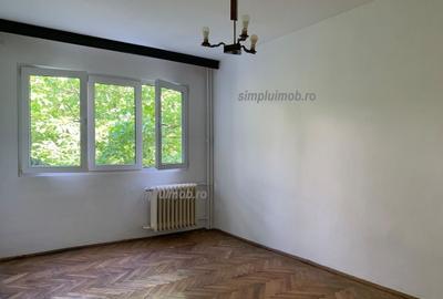Apartament cu 3 camere semidecomandat în Berceni - 2