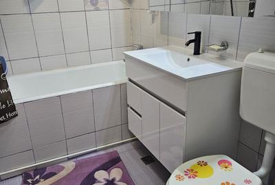 Apartament cu 3 camere decomandat în Exterior Vest - 3