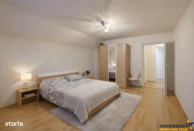 Casă cu 5 camere decomandat cu Teren 500 Mp în Central - 10