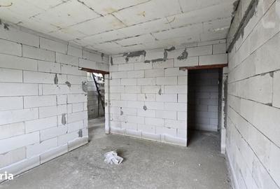 Casă cu 4 camere în Mamaia