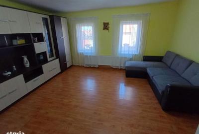 Casă cu 4 camere cu Teren 1277 Mp în Oșorhei - 2