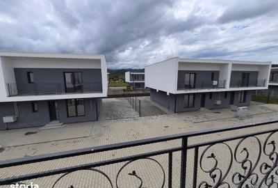 Apartament cu 3 camere decomandat în Central - 2