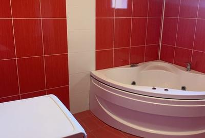 Casă cu 4 camere cu Teren 1000 Mp în Central