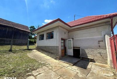 Casă cu 3 camere semidecomandat cu Teren 1600 Mp în Cincu - 7