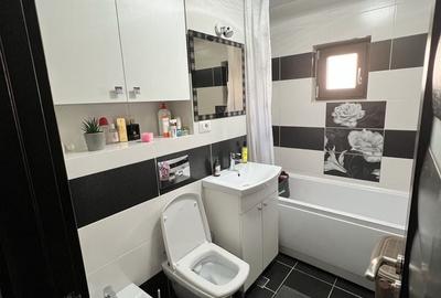 Apartament cu 3 camere decomandat în Central - 1