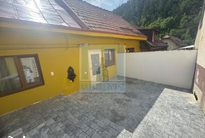 Casă cu 2 camere cu Canalizare în Schei - 1