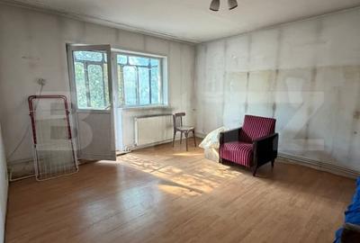 Apartament cu 4 camere decomandat în Burdujeni