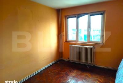 Apartament cu 3 camere decomandat în Târgu Cucu - 5
