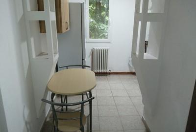 Garsonieră decomandată în Central - 5