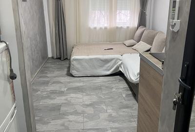 Garsonieră decomandată în Central - 8