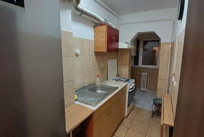 Garsonieră decomandată în Tătărași