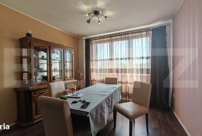 Apartament cu 4 camere decomandat în Central