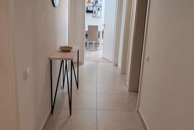 Apartament cu 3 camere decomandat, mobilat în Bartolomeu