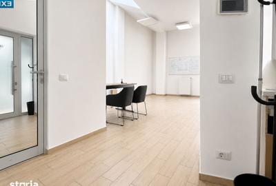 Spațiu comercial, de 45 mp, în P-ța Unirii