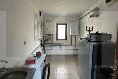 Casă cu 4 camere în Central