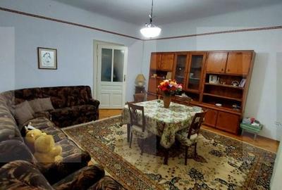 Casă cu 7 camere semidecomandat cu Teren 1500 Mp în Grădiște - 8