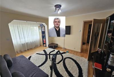 Apartament cu 2 camere semidecomandat, mobilat în Micro III