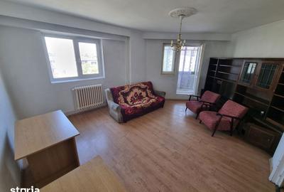 Apartament cu 3 camere în Tomis I - 8