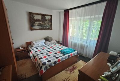 Apartament cu 3 camere decomandat în Sfântu Ilie