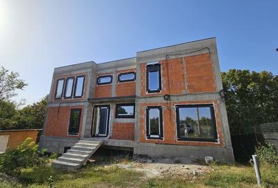Casă individuală cu 6 camere cu Teren 684 Mp în Băbana - 1